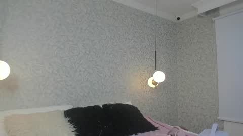 SKAILYN ANGELS online show from 10.19.25