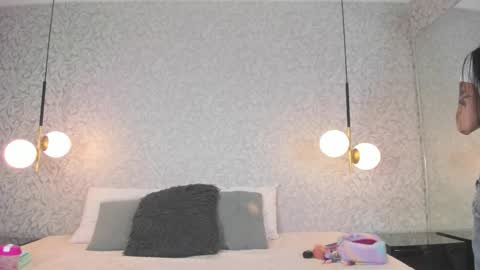 SKAILYN ANGELS online show from 02.10.26