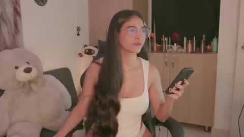 Snapshot of skeeter_cb chatting on 02.11.26 Skeete CHRISTMAS SHOW THIS DECEMBER 24 CHECK OUT MY AMAZON LIST AND MAKE ME HAPPY online show from 02.11.26