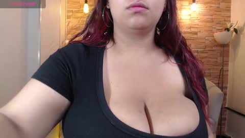 Snapshot of skeler_lovd_b chatting on 02.15.25 Skarlet online show from 02.15.25