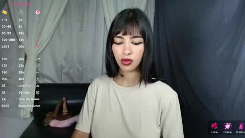 Snapshot of skinny_emily chatting on 05.11.26 Emily Rojas online show from 05.11.26