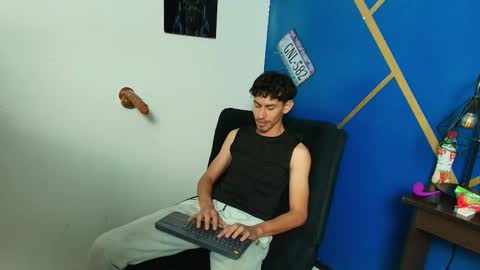 skinny jean  online show from 03.24.26