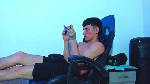 Snapshot of skinny_marked chatting on 12.13.25 skinny marked online show from 12.13.25