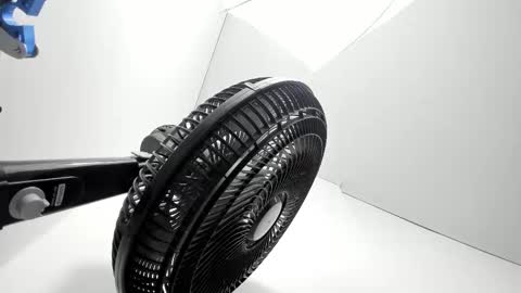 Snapshot of skinny_melody chatting on 12.01.25 melody online show from 12.01.25