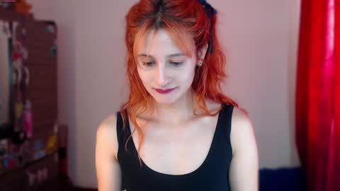 Snapshot of skinny_raven chatting on 12.15.24 Marion online show from 12.15.24