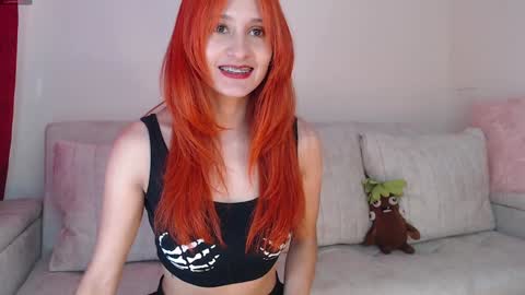 Snapshot of skinny_raven chatting on 12.28.24 Marion online show from 12.28.24