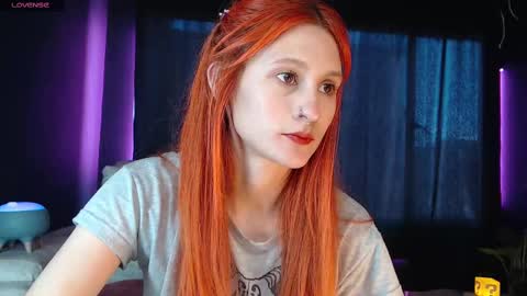 Snapshot of skinny_raven chatting on 09.21.25 Marion online show from 09.21.25