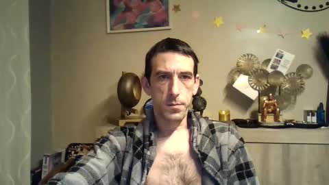 Snapshot of skinnybigcock2 chatting on 01.13.25 SkinnyBigCock2 online show from 01.13.25