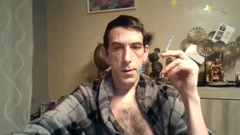 Snapshot of skinnybigcock2 chatting on 01.29.25 SkinnyBigCock2 online show from 01.29.25
