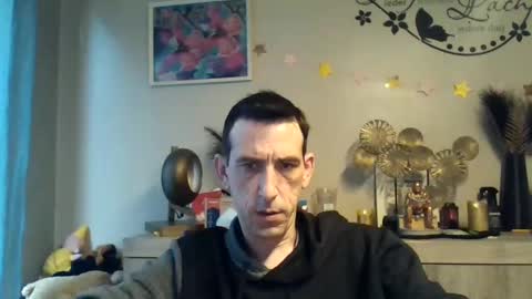 Snapshot of skinnybigcock2 chatting on 03.11.25 SkinnyBigCock2 online show from 03.11.25