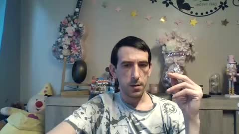 SkinnyBigCock2 online show from 12.03.25