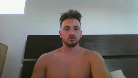 skinnyguylongdick1 online show from 01.04.25