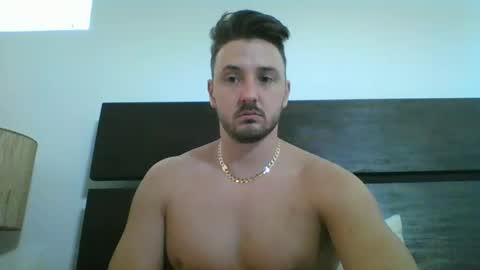 skinnyguylongdick1 online show from 01.26.25