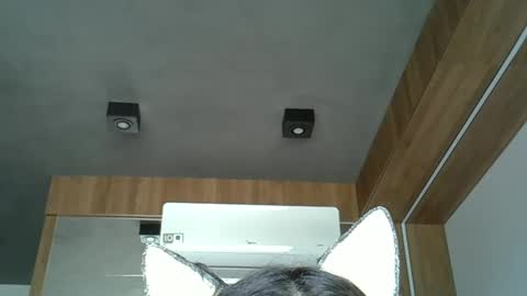 skinnykittencam online show from 10.12.25