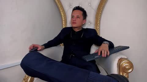 SkinnyZeth online show from 10.24.25