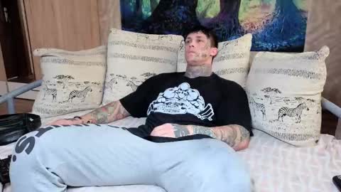 skirlingod online show from 10.13.25