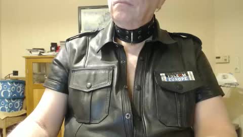Snapshot of sklave_ol chatting on 09.12.25 sklave_ol online show from 09.12.25