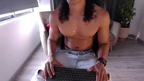 Snapshot of skull_prospect chatting on 02.16.26 Liam Vokov online show from 02.16.26