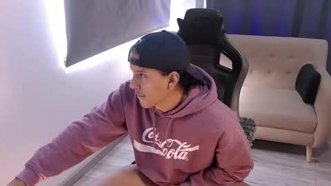 Liam Vokov online show from 03.25.26