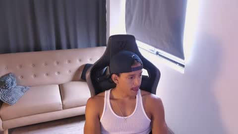Liam Vokov online show from 08.08.26