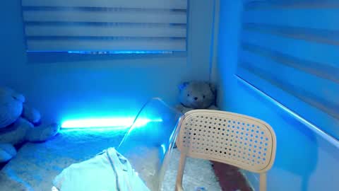    online show from 01.06.25