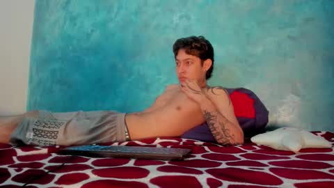 Snapshot of sky_wild chatting on 12.16.25 sky_wild online show from 12.16.25