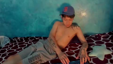 Snapshot of sky_wild chatting on 12.17.25 sky_wild online show from 12.17.25