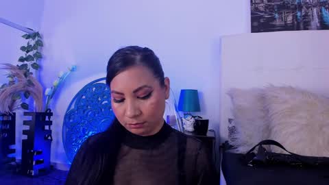 Snapshot of skydarkblue chatting on 01.12.25 skydarkblue online show from 01.12.25