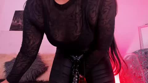 Snapshot of skydarkblue chatting on 02.03.25 skydarkblue online show from 02.03.25