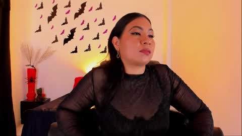 Snapshot of skydarkblue chatting on 11.22.25 skydarkblue online show from 11.22.25