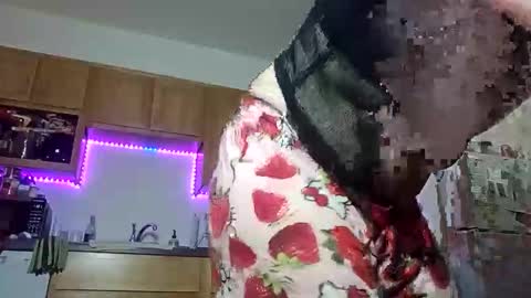 Skyisacutie online show from 12.15.25