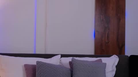 SkylarSpark online show from 10.04.25