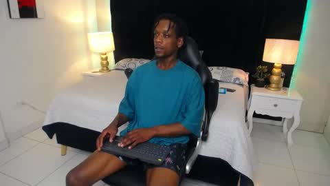 Snapshot of skylerbigxxx chatting on 06.06.26 SKYLERBIGXXX online show from 06.06.26