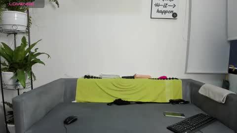 SKYLER BLAZE online show from 10.10.25