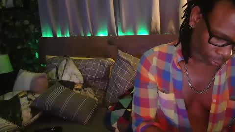 Snapshot of skyonetoo3 chatting on 02.07.25 skyonetoo3 online show from 02.07.25