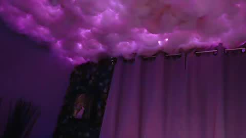 Snapshot of skyonetoo3 chatting on 02.18.25 skyonetoo3 online show from 02.18.25