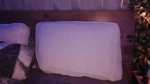 Snapshot of skyonetoo3 chatting on 03.12.25 skyonetoo3 online show from 03.12.25