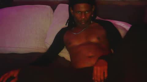 Snapshot of skyonetoo3 chatting on 09.12.25 skyonetoo3 online show from 09.12.25