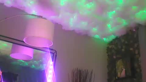 Snapshot of skyonetoo3 chatting on 11.28.25 skyonetoo3 online show from 11.28.25