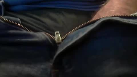 Snapshot of skypylot chatting on 11.26.25 ResqPylot2 online show from 11.26.25