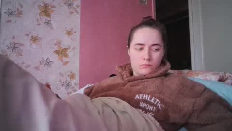 skyressie333 online show from 12.21.24