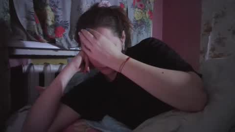 skyressie333 online show from 12.29.24