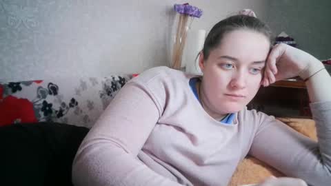 skyressie333 online show from 02.25.25