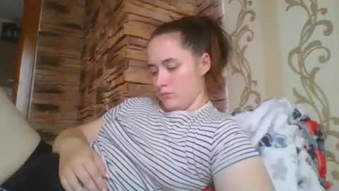 skyressie333 online show from 10.23.25