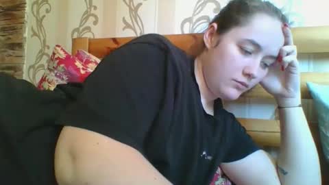 skyressie333 online show from 02.10.26