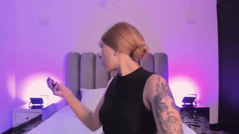 skythompson online show from 09.16.25