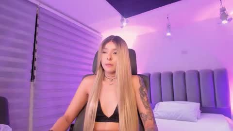 skythompson online show from 10.11.25