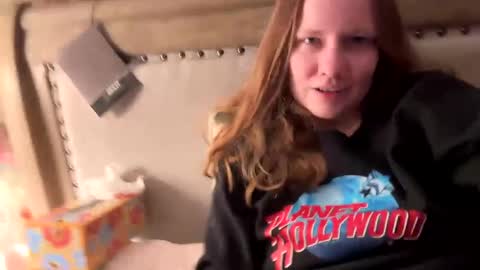 Snapshot of skywinters chatting on 12.27.24 Sky Winters online show from 12.27.24
