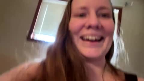 Snapshot of skywinters chatting on 02.24.25 Sky Winters online show from 02.24.25