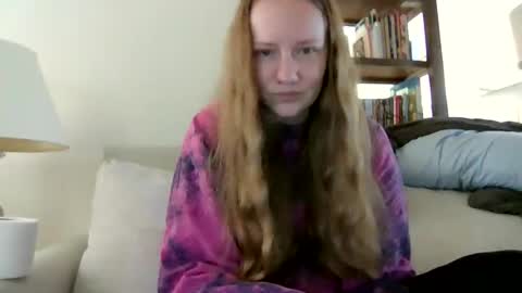 Snapshot of skywinters chatting on 09.30.25 Sky Winters online show from 09.30.25
